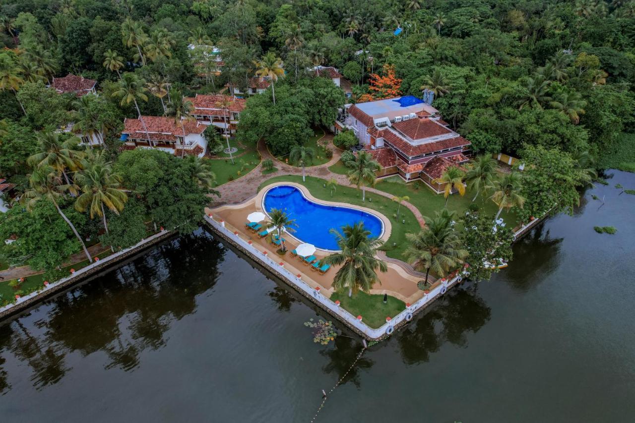 The World Backwaters, Alleppey Kumarakom Zewnętrze zdjęcie